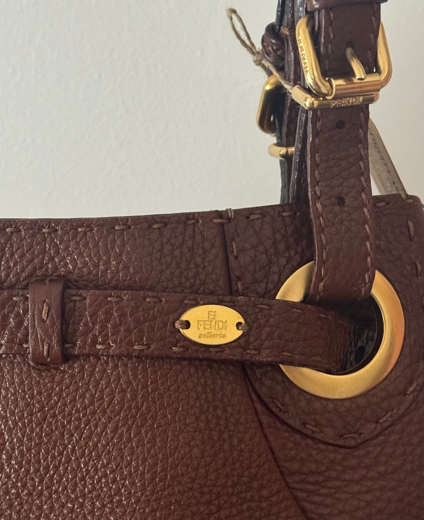 Fendi Selleria Hobo Tote “Pomodorino” Grande in Pelle Marrone – Autentica Made in Italy